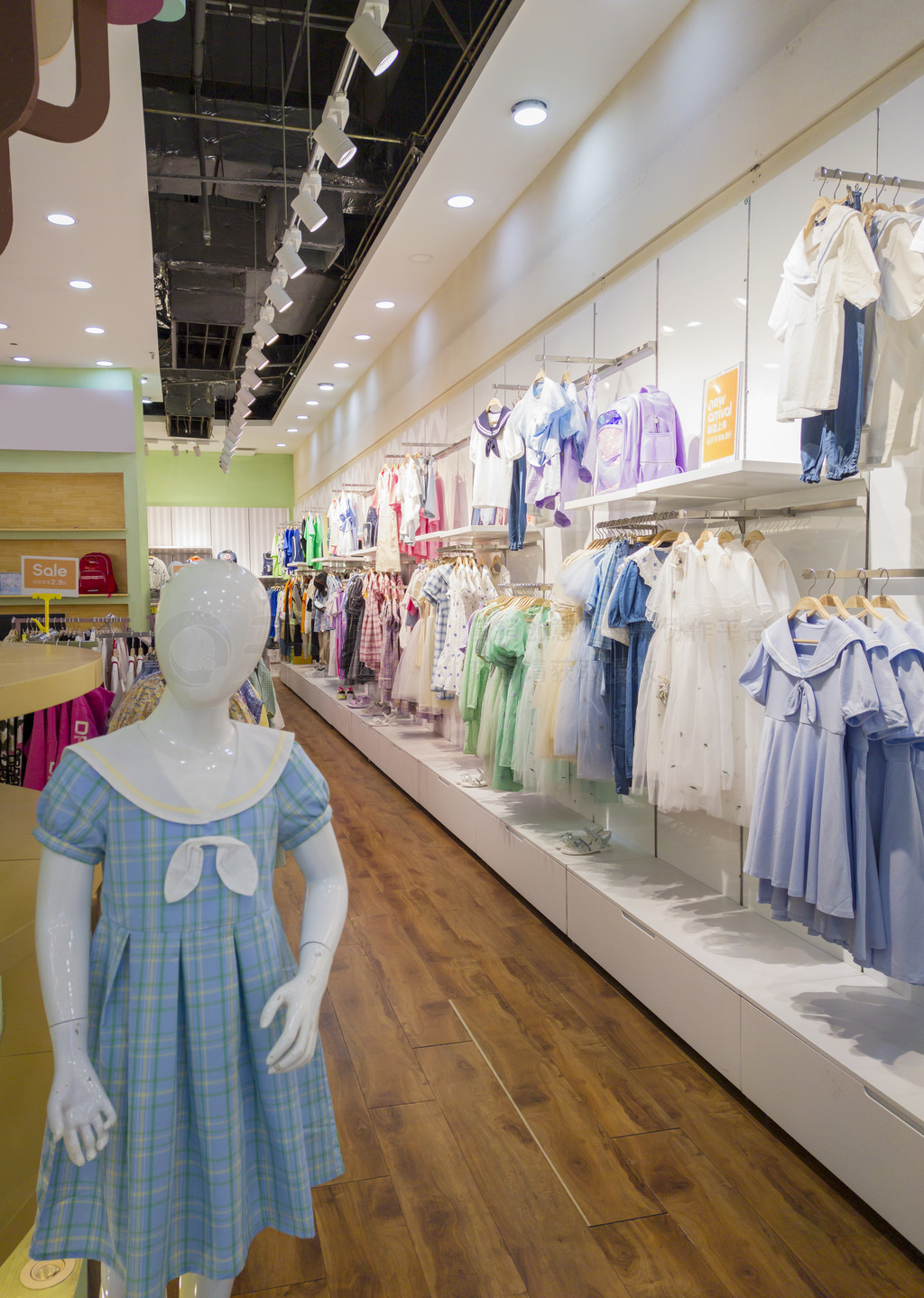 兒童服裝專柜素材產(chǎn)品實拍免費下載_jpg格式_3000像素_編號44063654