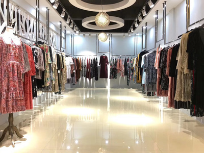 品牌折扣女裝批發(fā)實體店陳列技巧